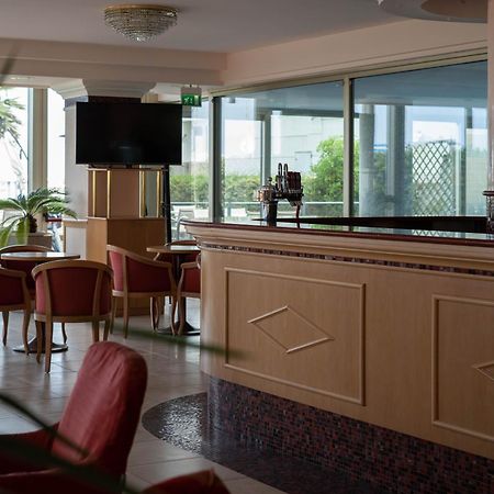 Hotel Mondial Bellaria-Igea Marina Eksteriør billede
