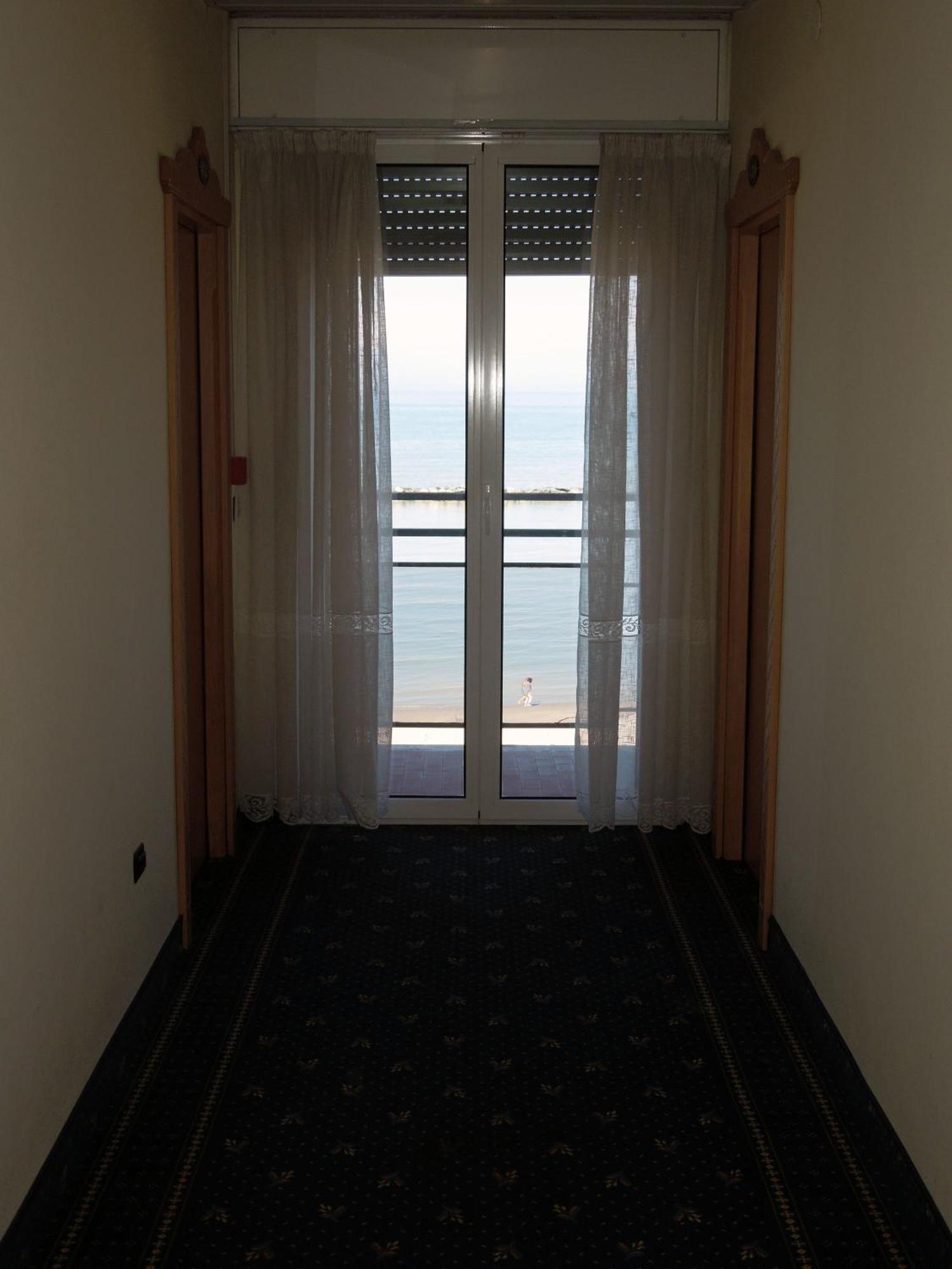 Hotel Mondial Bellaria-Igea Marina Eksteriør billede