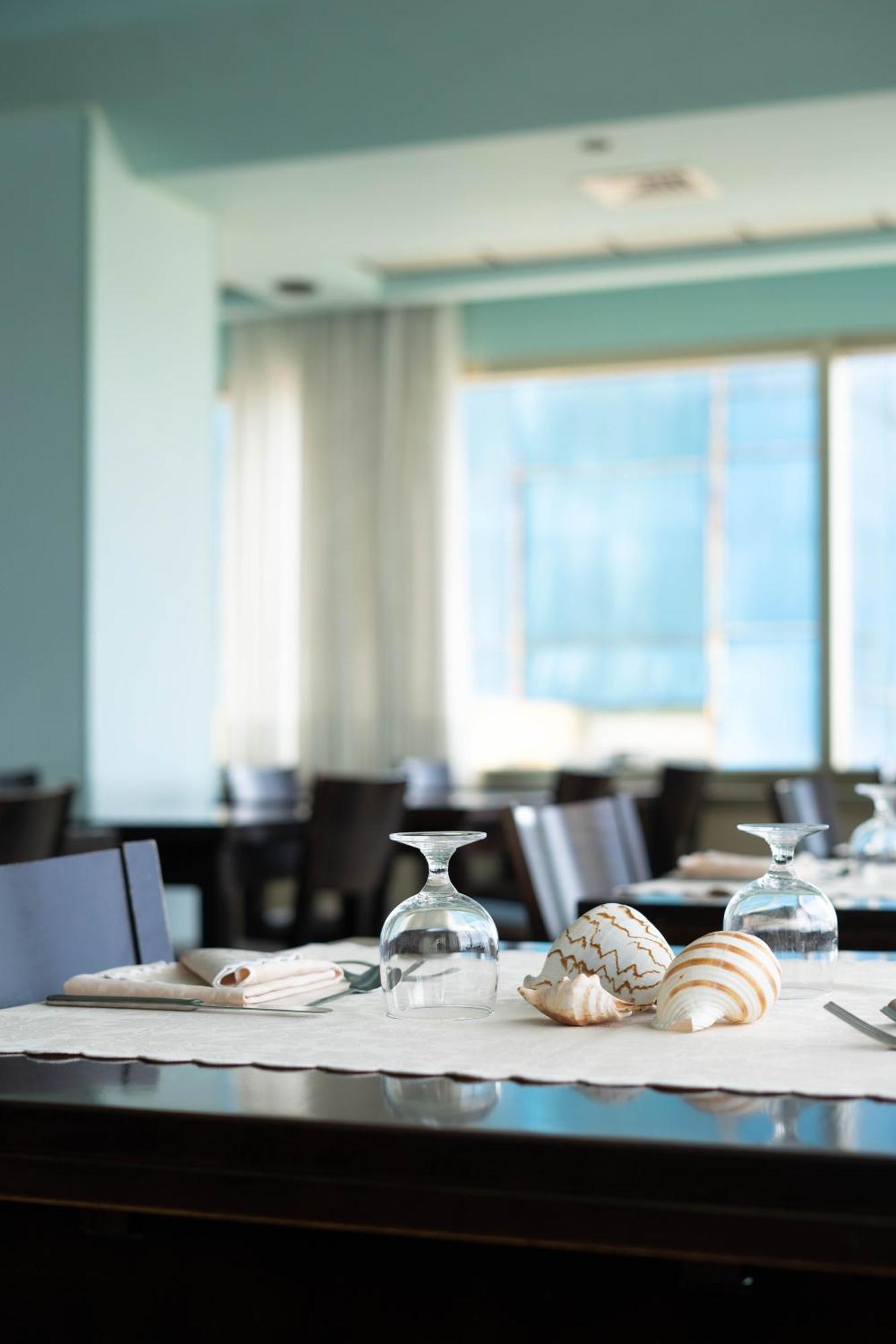 Hotel Mondial Bellaria-Igea Marina Eksteriør billede