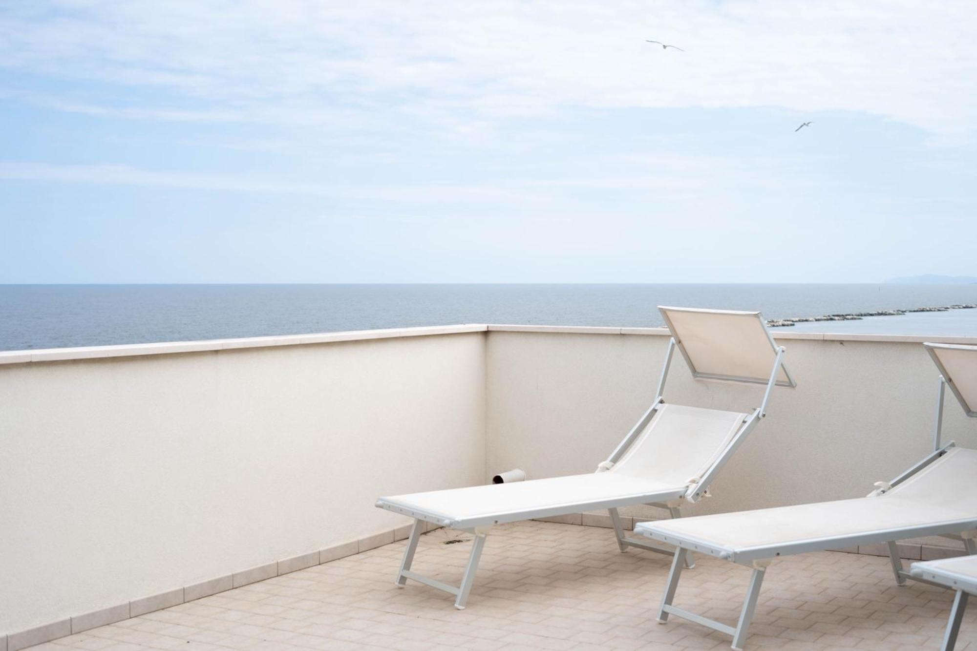 Hotel Mondial Bellaria-Igea Marina Eksteriør billede