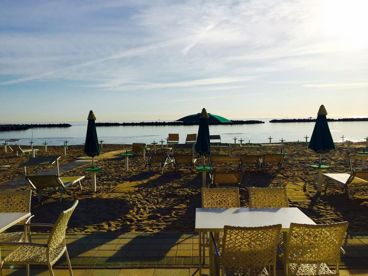 Hotel Mondial Bellaria-Igea Marina Eksteriør billede